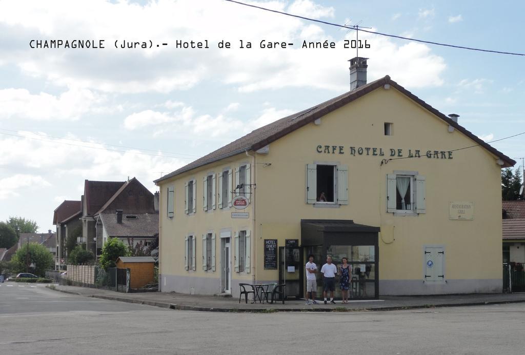 Café Hôtel de la Gare Champagnole Extérieur photo