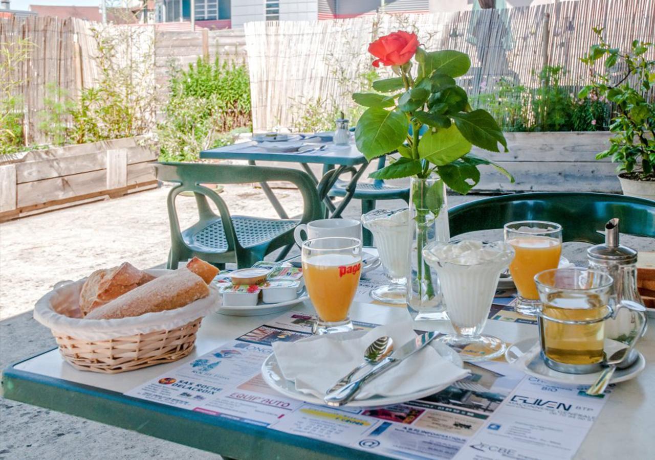Café Hôtel de la Gare Champagnole Extérieur photo